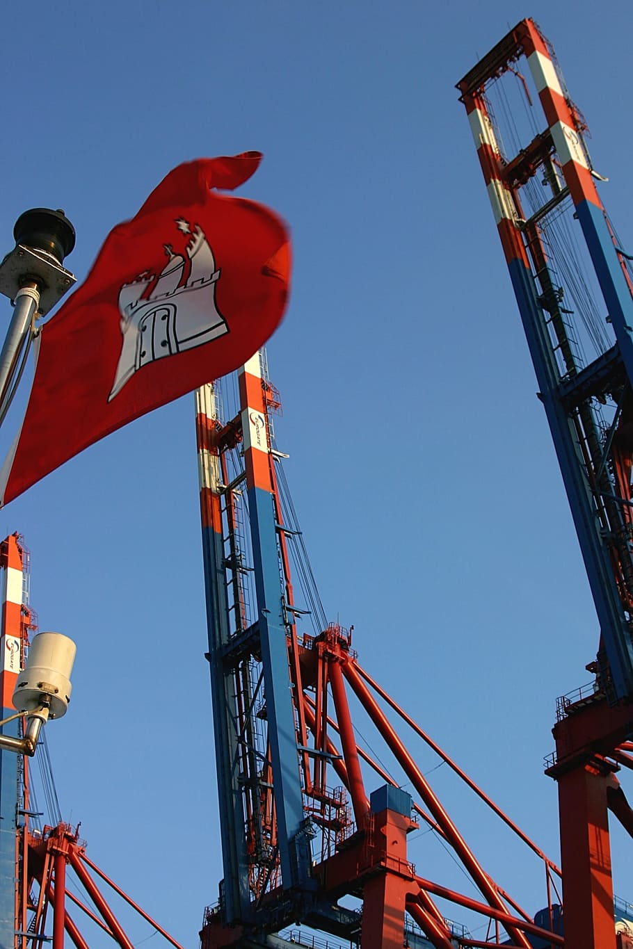 hamburg, port, flag, sky, low angle view, nature, architecture HD wallpaper