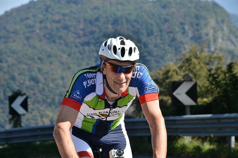 cycling, race, bicycle, sport, helmet, men, one person, headwear HD wallpaper