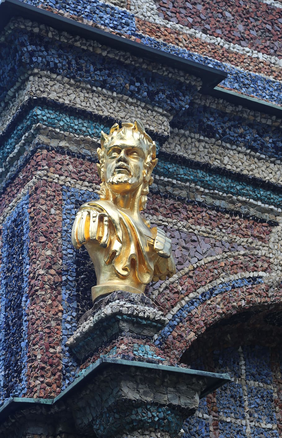 statue, bust, golden, head, face, sculpture, art, art and craft HD wallpaper