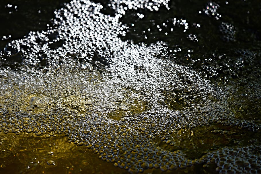 water, flowing, bubbles, sparkling, close-up, no people, full frame HD wallpaper