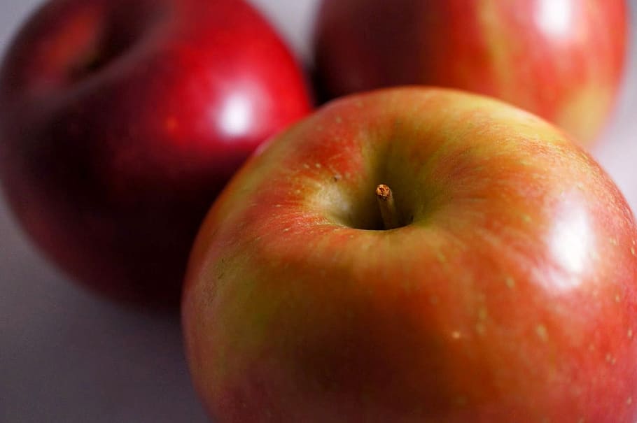 apples, red, fruit, healthy, food, fresh, organic, natural HD wallpaper