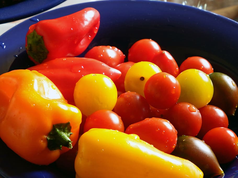 paprika, tomatoes, red, green, colorful, food, red pepper, vegetables HD wallpaper