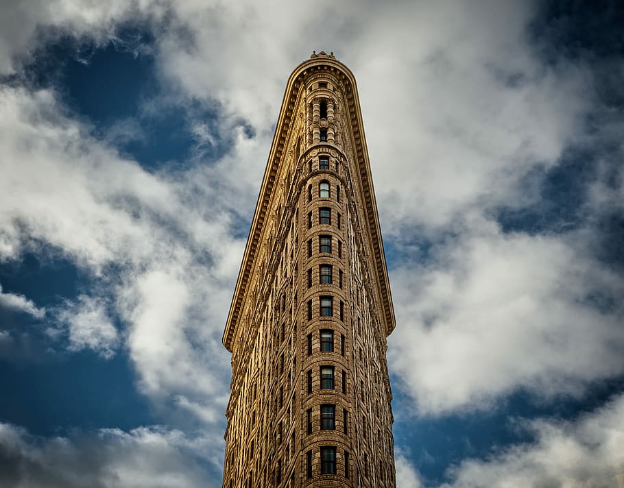 brown tower, Flatiron Building, New York, sky, architecture, looking up HD wallpaper