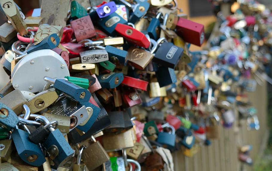 lock, love, padlock, group, together, bundle, many, crowded HD wallpaper