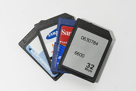 memory-cards-memory-stick-media-external-thumbnail.jpg