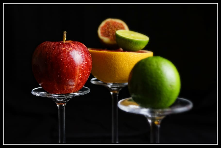 apple, fruit, food, red, green, yellow, healthy, cloths uwe HD wallpaper
