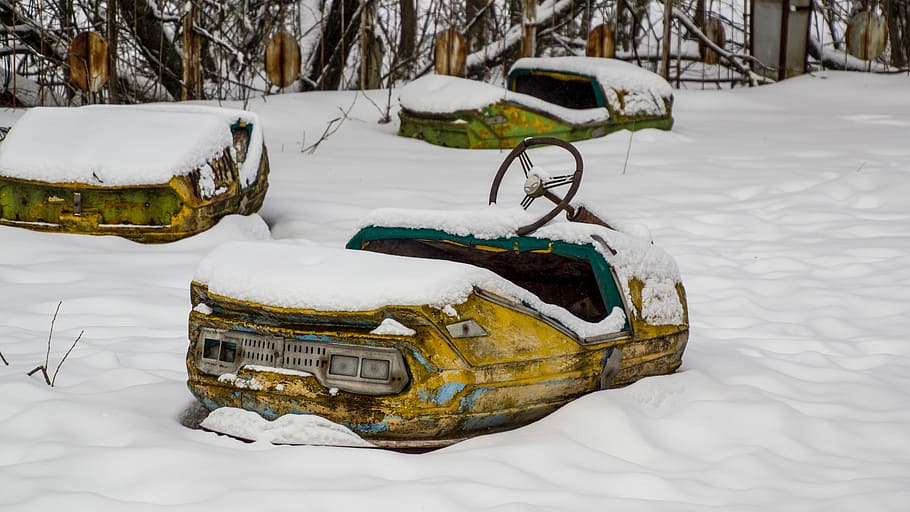 pripyat, bumper car, theme park, fairground, ukraine, snow
