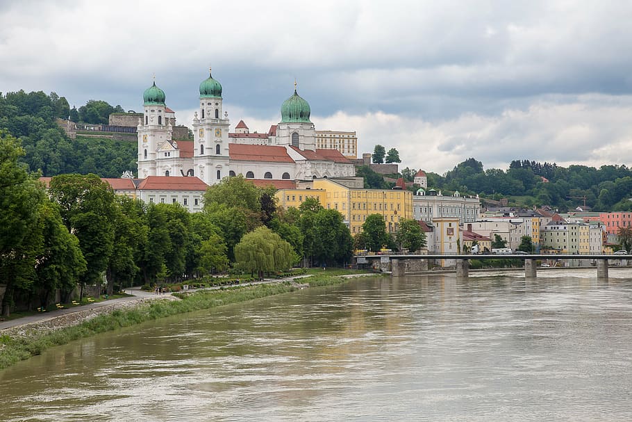 city building near body of water, old town, passau, danube, architecture, HD wallpaper