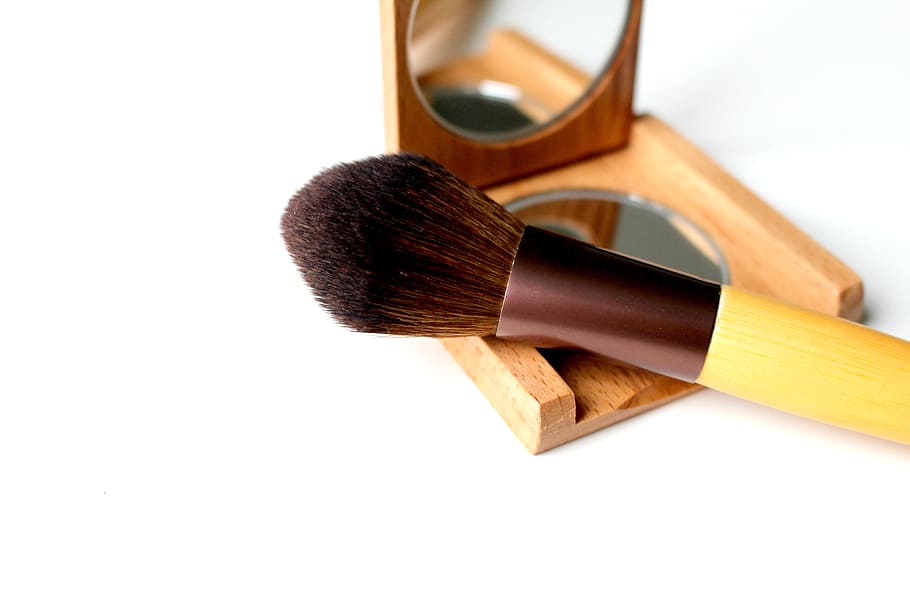 Brush, Cosmetics, Makeup, applying, make up, bristles, makeup brush HD wallpaper