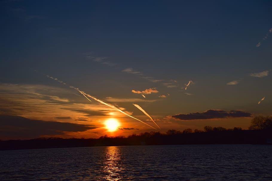 Sunset, Lake, Dusk, Light, Sky, Shadows, water, clouds, blue HD wallpaper