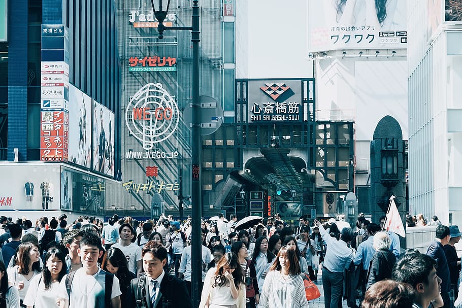 crowd of people in the middle of city, architecture, buildings HD wallpaper