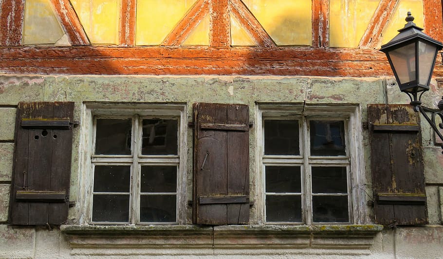 window, old, ruin, middle ages, lantern, old house, leave, shutter HD wallpaper