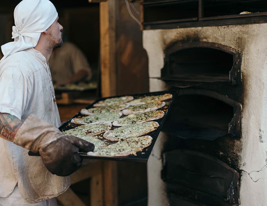 man holding black tray, baker, bread, pizza, baking, chef, hot HD wallpaper
