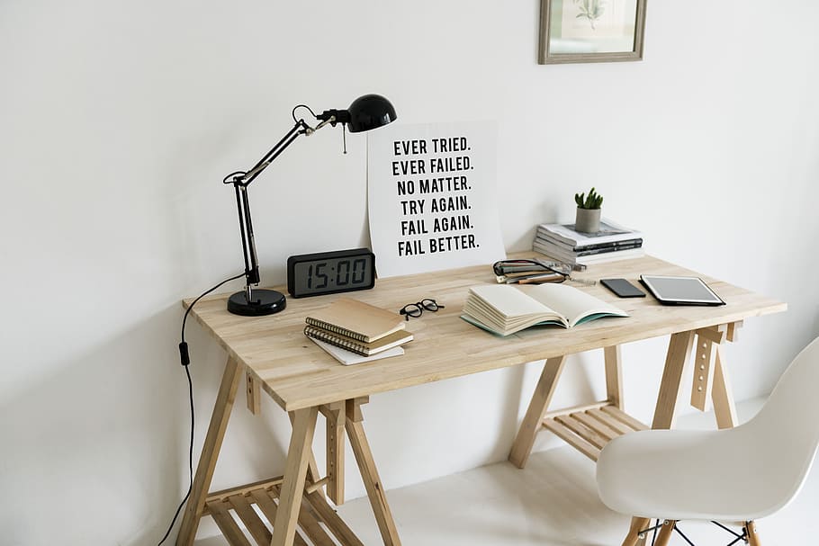 digital clock time at 15:00, workspace, wooden table, lamp HD wallpaper