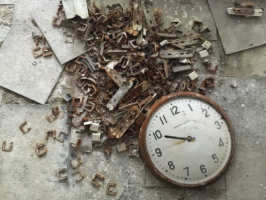 round white analog clock on 10:00, Chernobyl, Pripyat, Europe, HD wallpaper