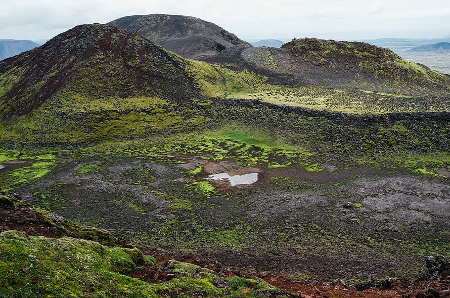 green mountain during daytime, black, brown, gray, hills, rocks HD wallpaper