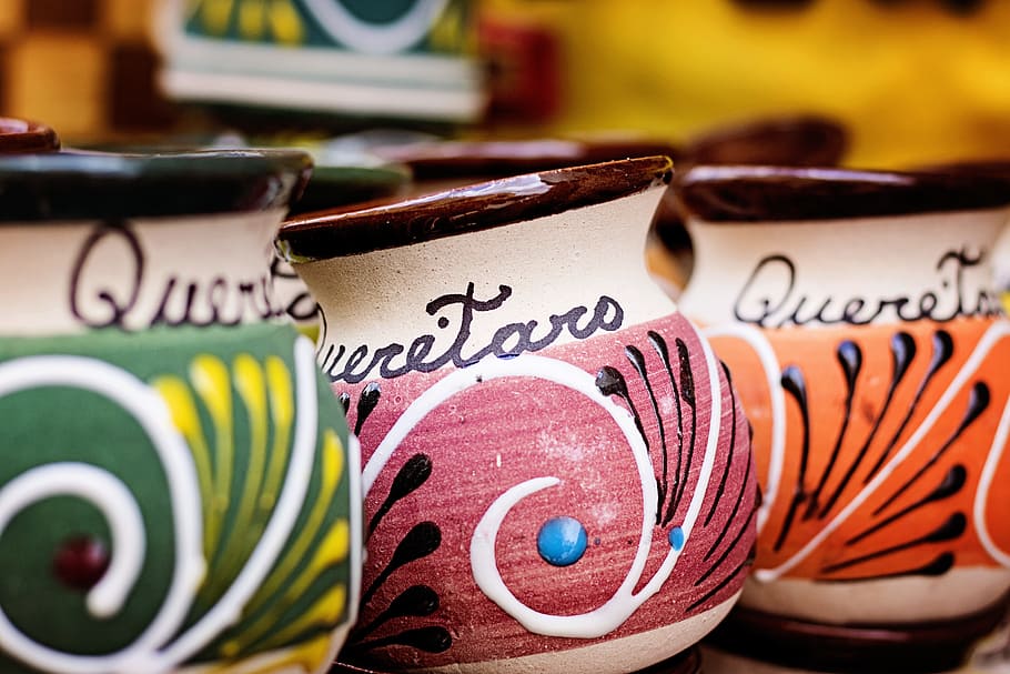three assorted-color ceramic jars close-up photo, Mexico, Traditions, HD wallpaper