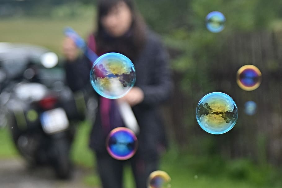 bubble blower, bubbles, pleasure, childhood, mid-air, soap sud HD wallpaper