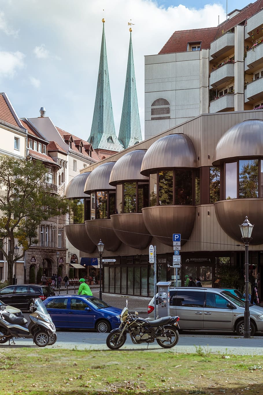 berlin, nikolaiviertel, swallow's nest, architecture, built structure