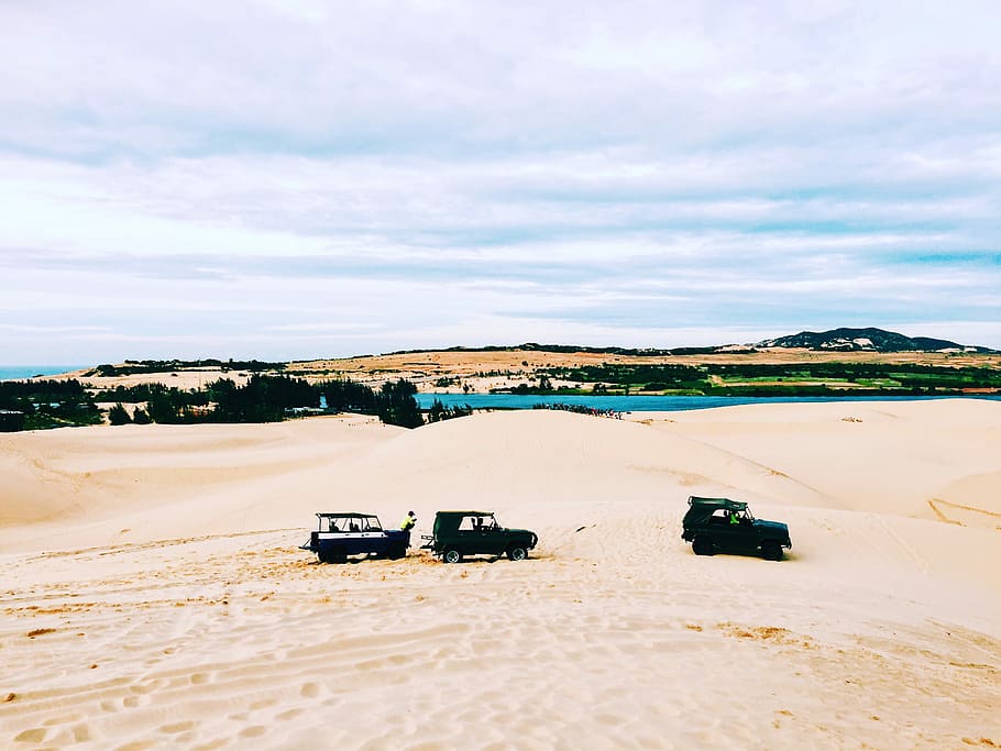black car on desert, jeep, 4x4, sand, while sand, landscape HD wallpaper