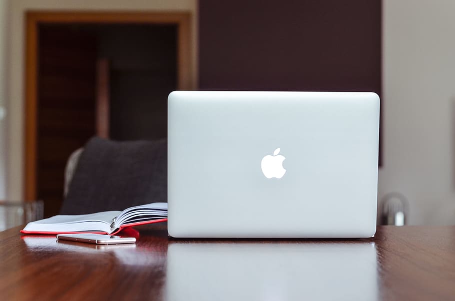 Macbook Air Near Red Book, apple, blur, boss, brand, business HD wallpaper