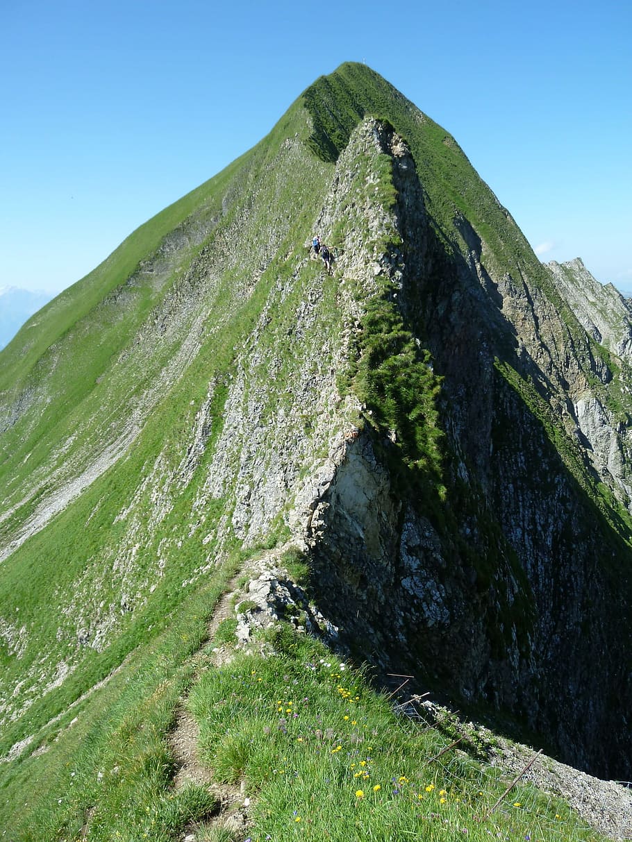 Tightrope Walk, Bergtour, brienz red horn ridge, summer, alpine