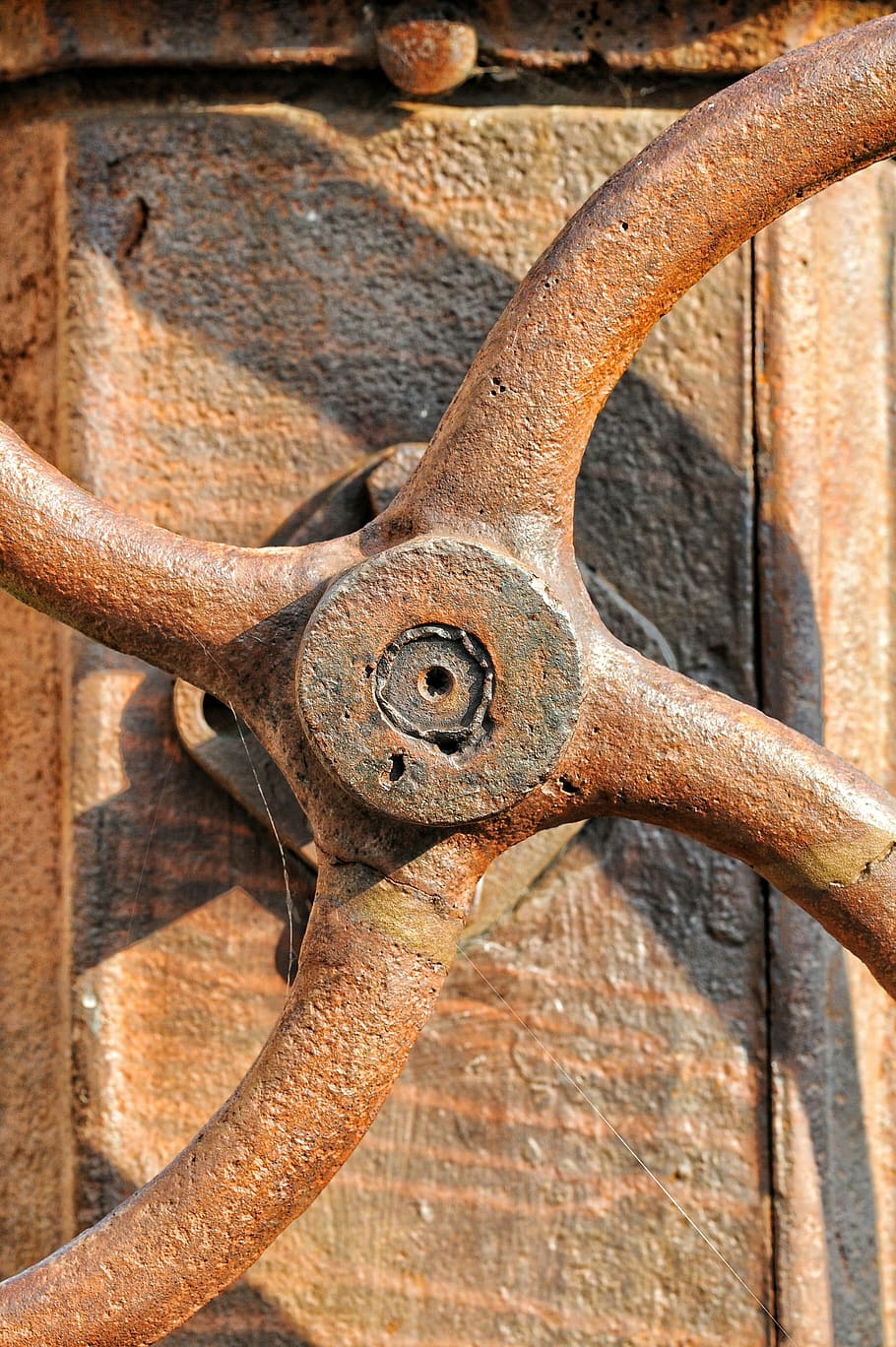 iron, rust, texture, paint, wheel, color, rusty, old, metal HD wallpaper