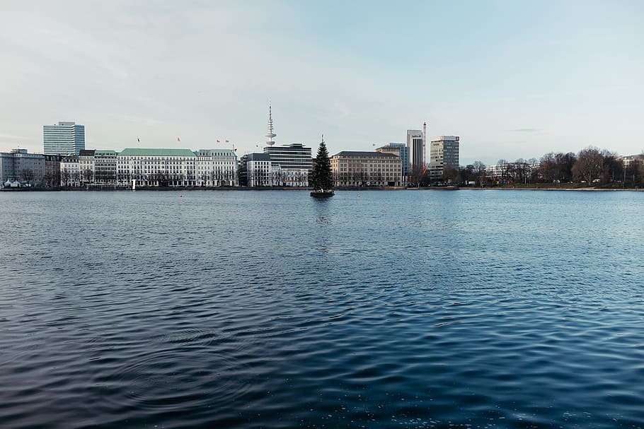 Floating Christmas Tree on Alster, architecture and Cityscape HD wallpaper