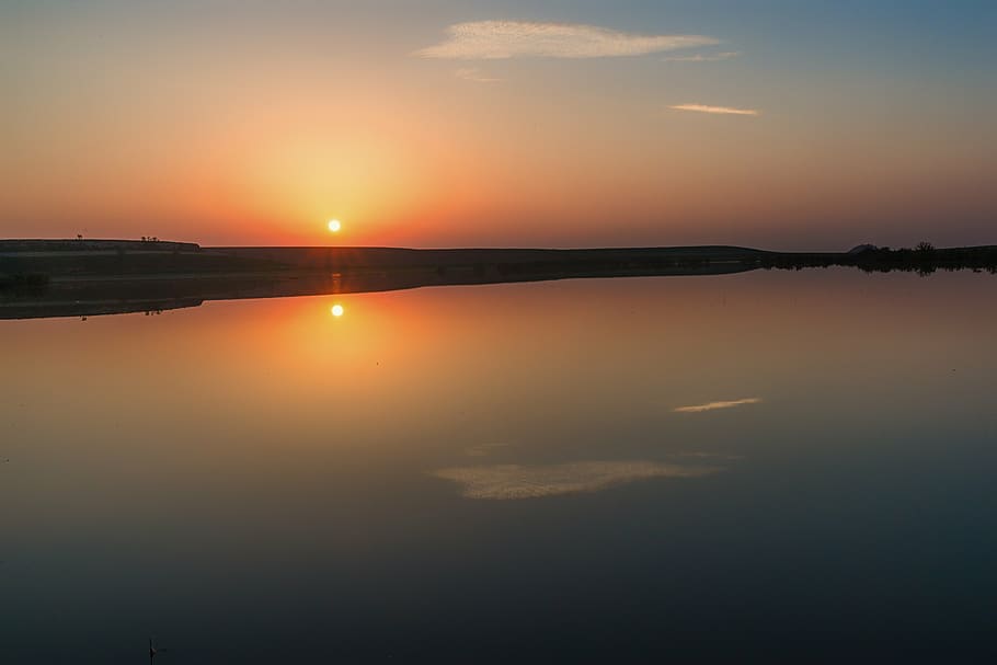 body of water during golden hour, sunset, horizon, cloud, landscape HD wallpaper