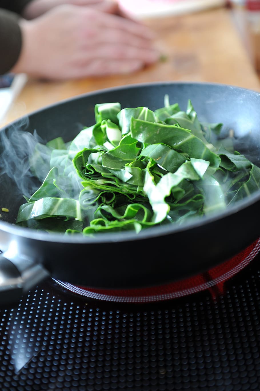 green leafy vegetable on wok, Chard, Spinach, Cook, Vegetables HD wallpaper