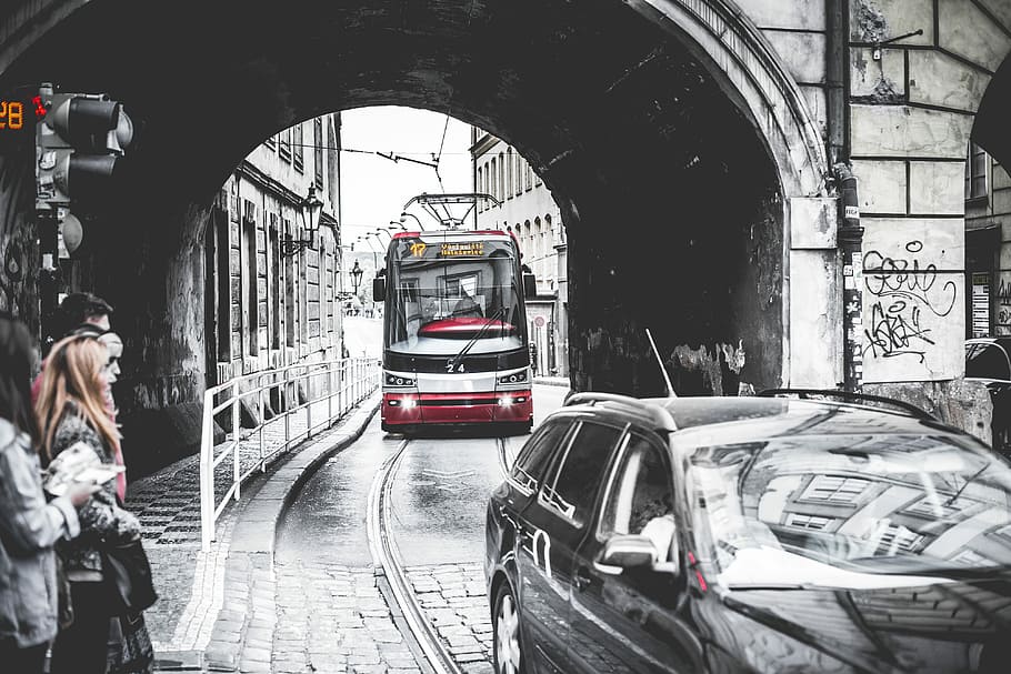 Tram Going Through The Tunnel Under The Bridge, architecture, HD wallpaper