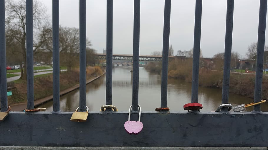 River, Padlock, Love, Bridge, no people, hanging, outdoors HD wallpaper