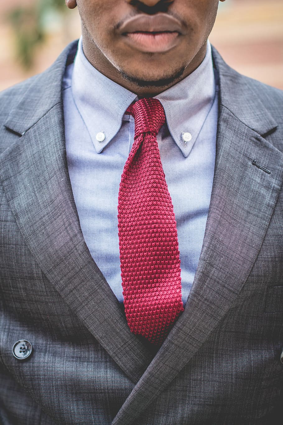 man in grey suit during daytime, men, businessman, tie, one Person HD wallpaper