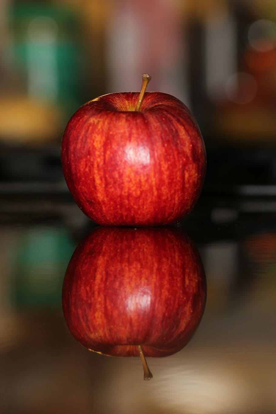 apple, red, reflection, red apple, food, nature, healthy, fresh HD wallpaper