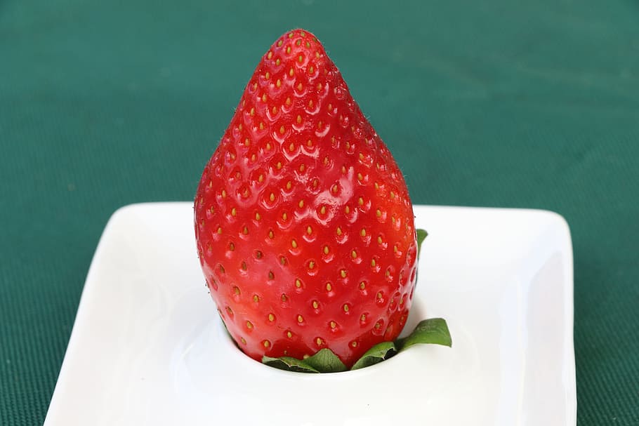 Strawberry, Fruit, Sweet, Delicious, red, food, eat, freshness HD wallpaper