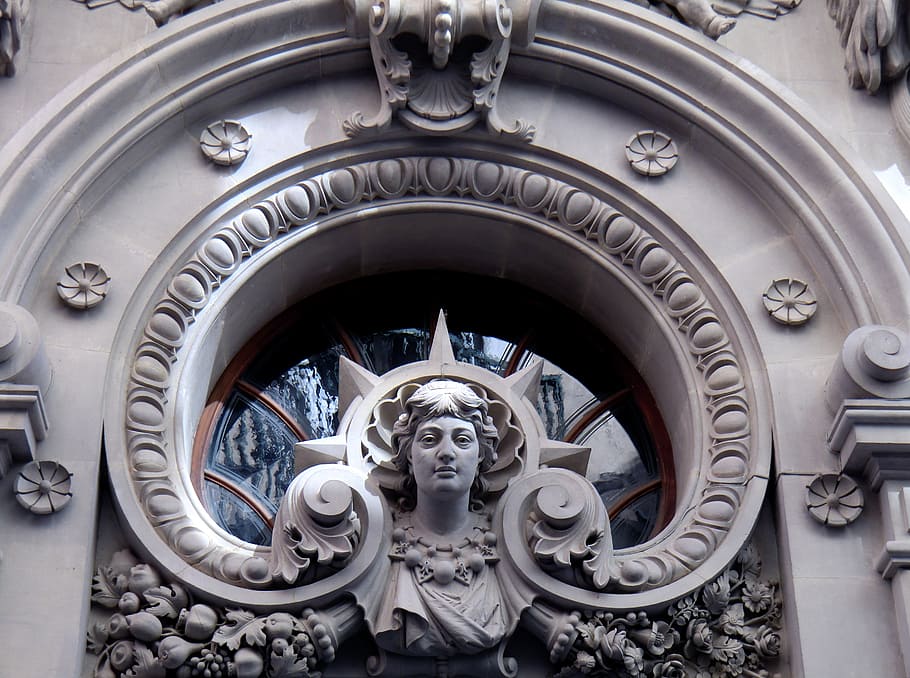 statue, sculpture, bust, monument, silhouette, above door, art and craft HD wallpaper