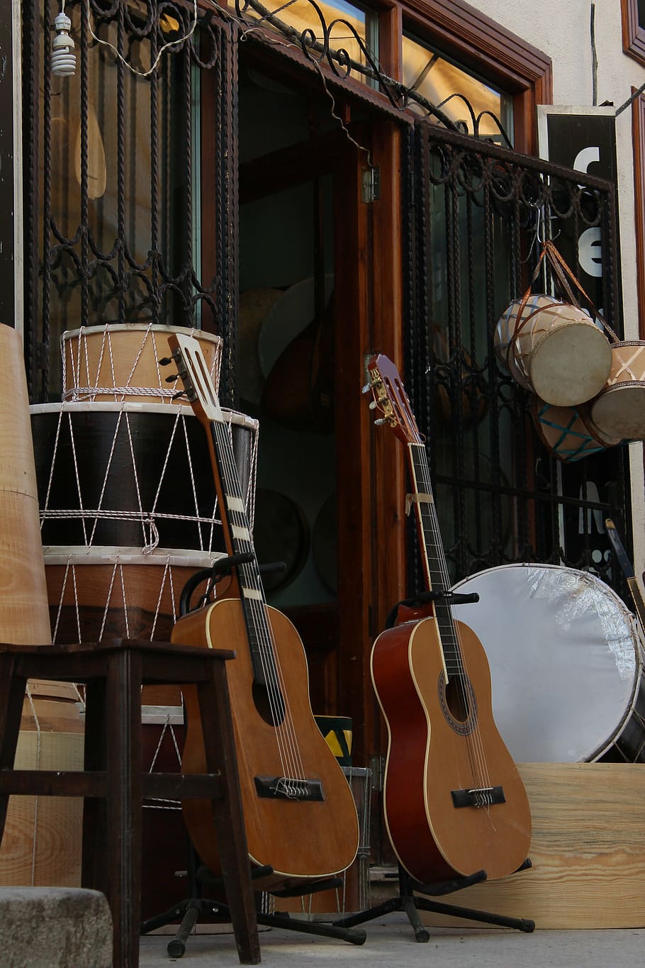 guitar, drum, shop, musical instrument, string instrument, musical equipment HD wallpaper