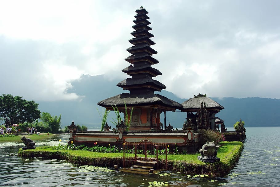 temple surrounded by body of water, indonesia, bali, ulun danu, HD wallpaper