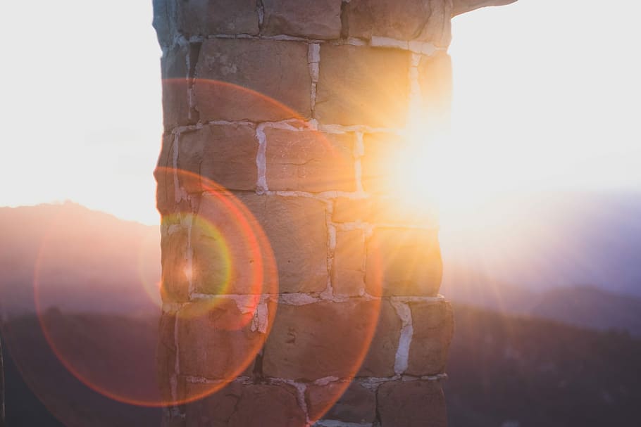 concrete bricked pillar with sunlight during daytime, golden hour photography of chimney HD wallpaper