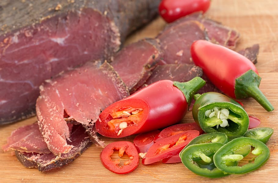 raw meat and bell pepper, Dried Beef, Processed, Smoked Beef HD wallpaper