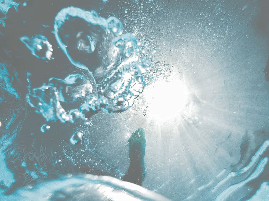 photo of person's foot on water, person's foot on water, bubble HD wallpaper