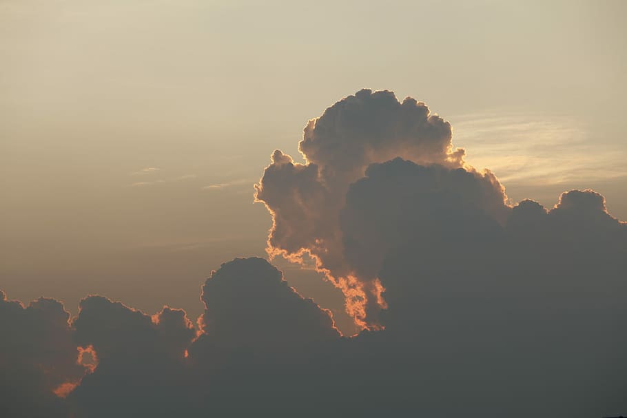 gray clouds at golden hour, gray clouds with sunlights, sky, sunset HD wallpaper