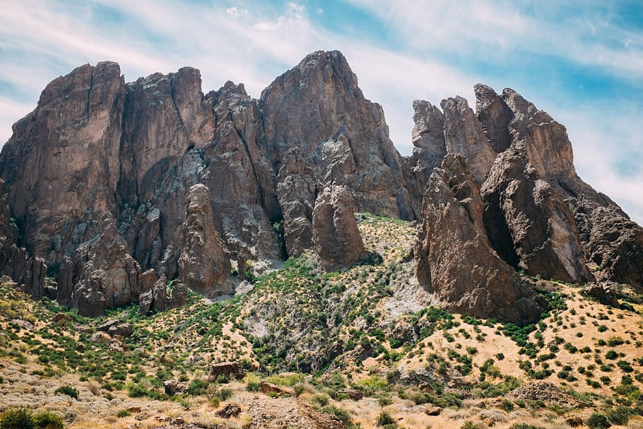 photo of grey rock formations at daytime, landscape photography of gray cliff HD wallpaper