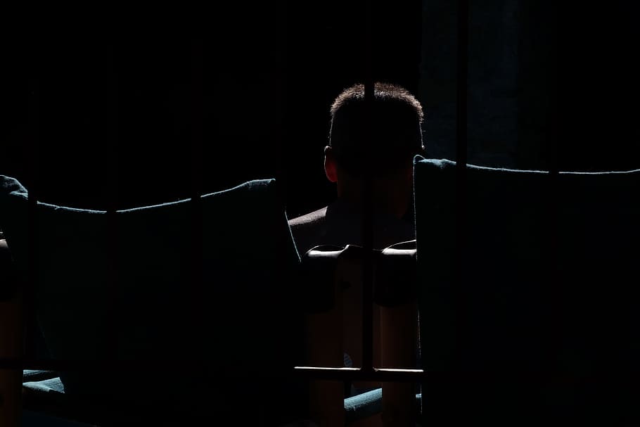 Low key photography, person standing in front of bars, dark, black HD wallpaper