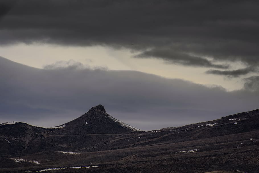 brown field and mountain in distance, highland, cloud, sky HD wallpaper