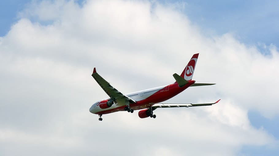Aircraft, Landing, Cloud, Airliner, sky, passenger aircraft HD wallpaper