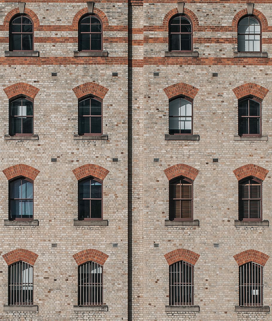 photo of brown stone building, multi-storey building, facade HD wallpaper