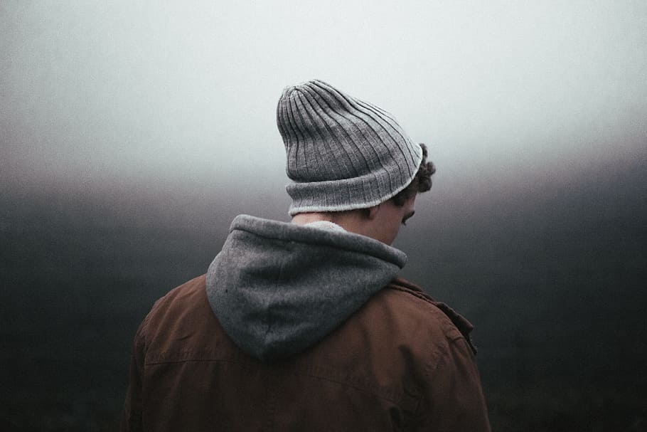person wearing brown and gray hoodie and gray beanie, back, back view, HD wallpaper