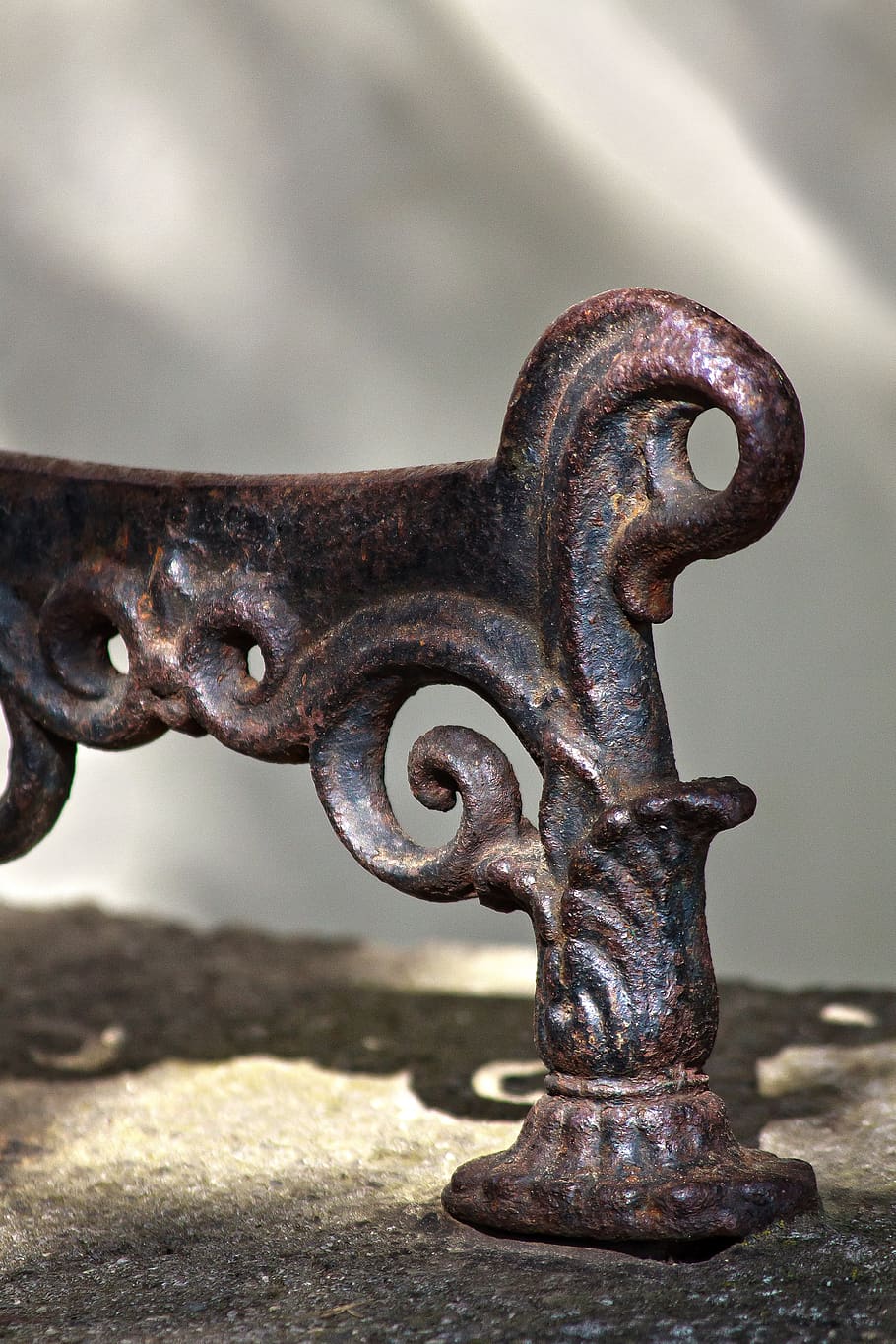 shoe scraper, old, antique, metal, rusty, focus on foreground HD wallpaper