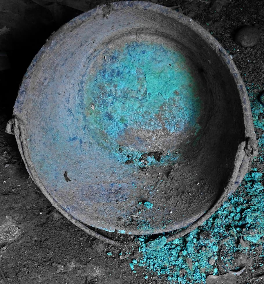 cube, zinc, copper sulfate, blue, old, abandoned, close-up HD wallpaper